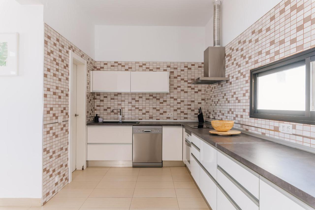 Sunset White Villa - Ocean View, Jakuzzi, Heated Pool, Air-Conditioning, Grill Плая де лас Америкас Екстериор снимка