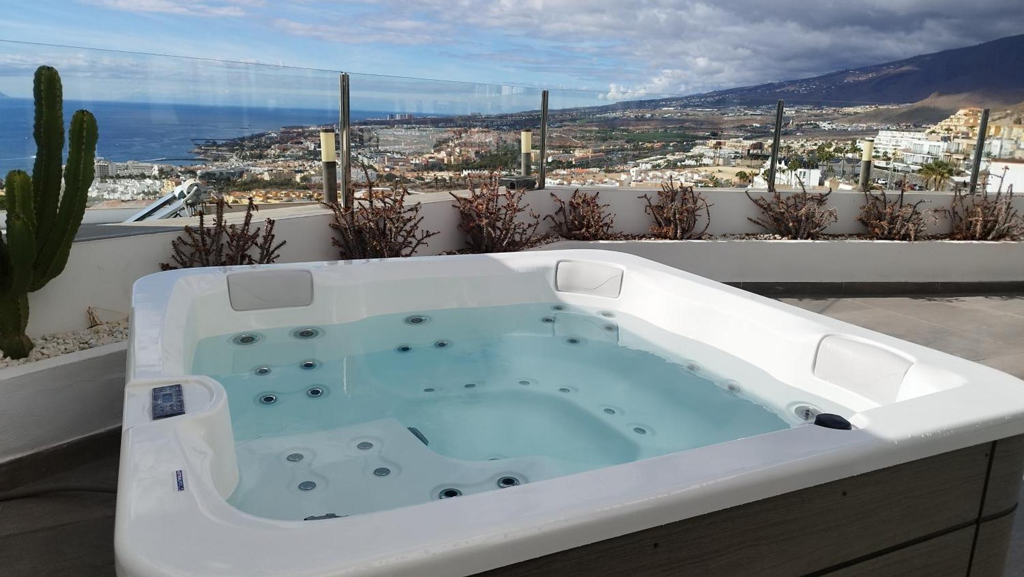 Sunset White Villa - Ocean View, Jakuzzi, Heated Pool, Air-Conditioning, Grill Плая де лас Америкас Екстериор снимка