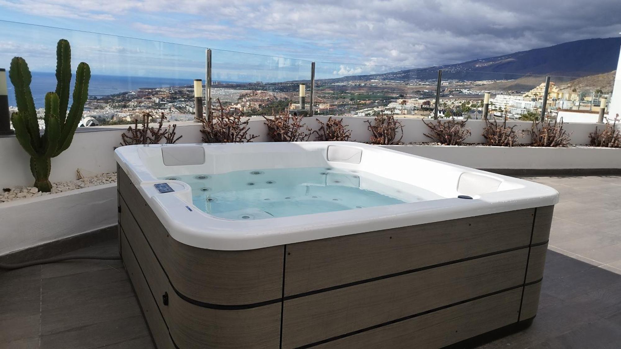 Sunset White Villa - Ocean View, Jakuzzi, Heated Pool, Air-Conditioning, Grill Плая де лас Америкас Екстериор снимка
